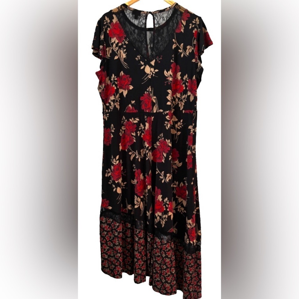 torrid Whimsigoth blk lace & studio knit floral fluttr slv assym midi drss SZ 3 - Picture 3 of 10